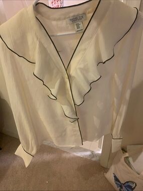 Rachel Zoe Cream Ruffle Blouse with Black Piping